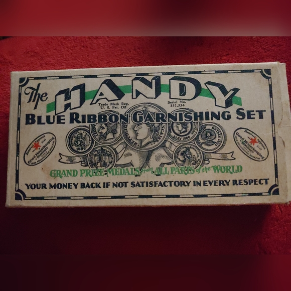 Vintage The Handy Blue Ribbon Garnishing Set - Picture 2 of 6